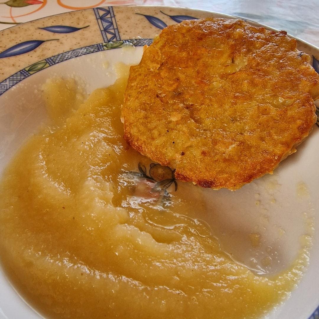 Kartoffelpuffer mit Apfelbrei